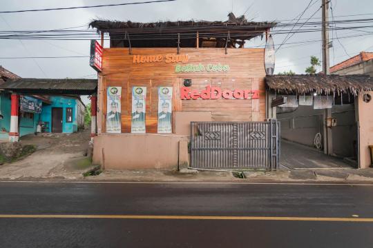 RedDoorz Near Pantai Karang Hawu Pelabuhan Ratu #5