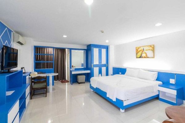 Townhouse Siam Privi Hotel