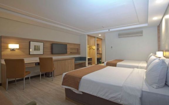 Crown Regency Hotel Makati #5