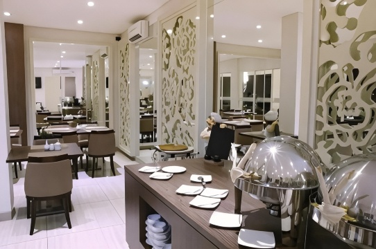 HW Hotel Padang #5