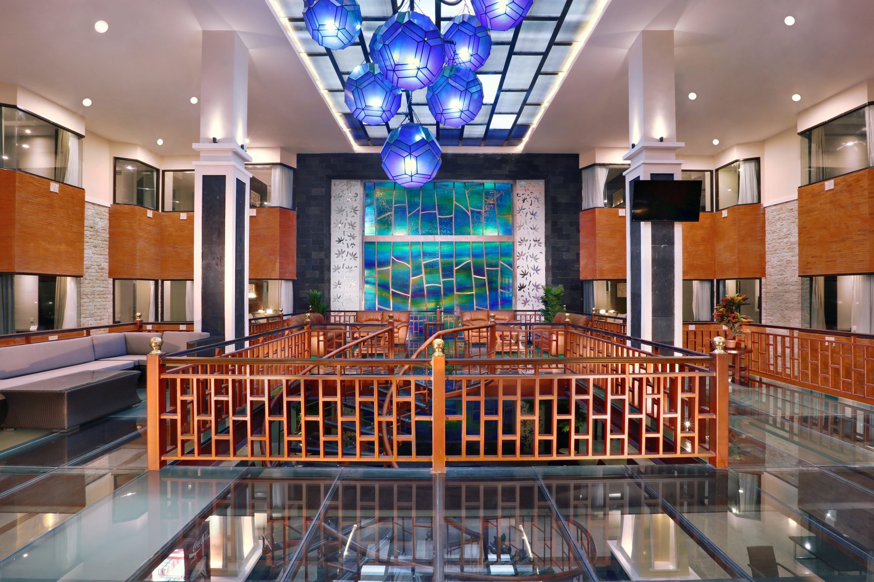 Famous Hotel Kuta #5