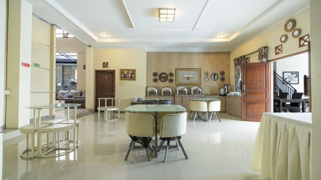 Aleyra Hotel and Villa's Garut #5