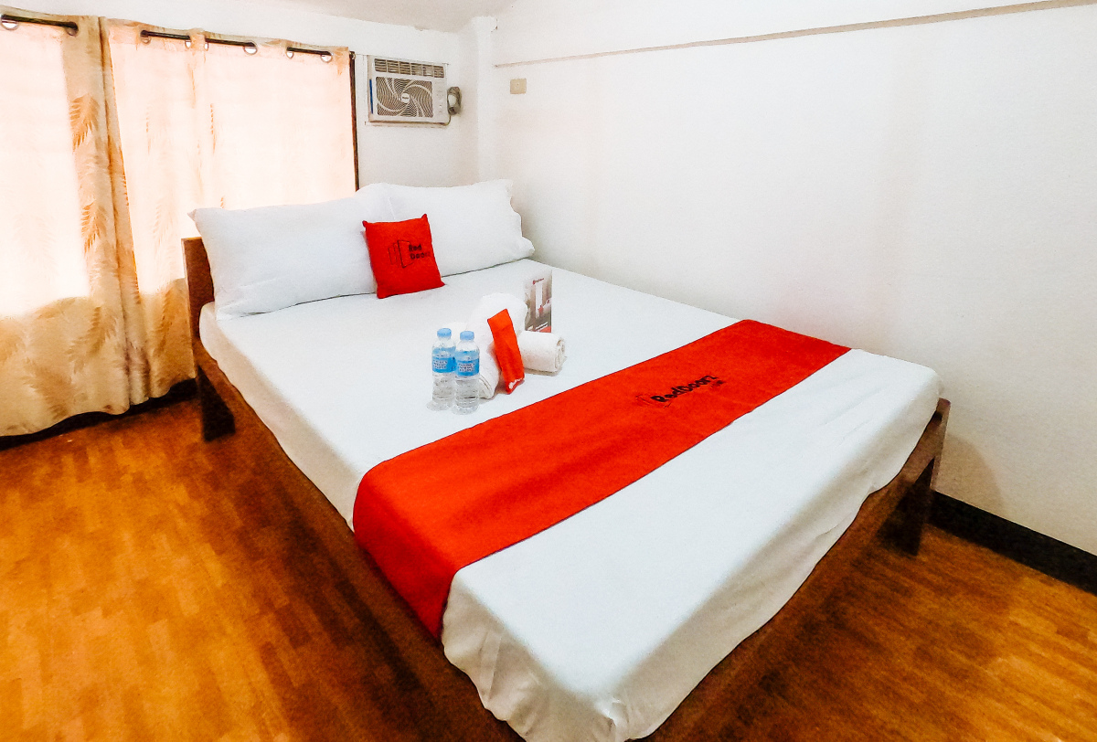 RedDoorz @ Gaeas Apartment Panglao #5