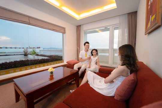 Khách sạn Century Riverside Huế #5