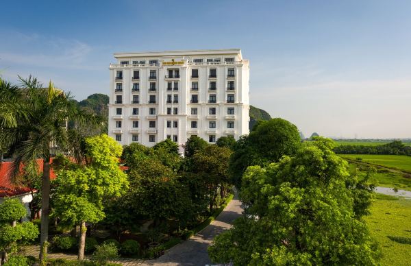 Khách sạn & Resort Hidden Charm Ninh Bình