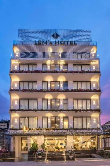 LEN'S HOTEL
