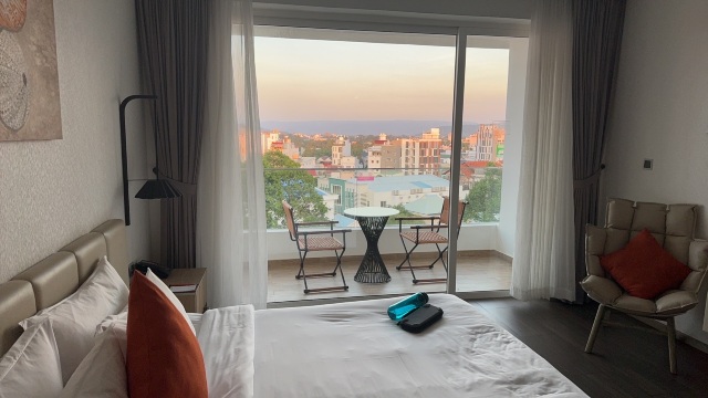 Premium Hướng Thành Phố 01 Giường Lớn #9