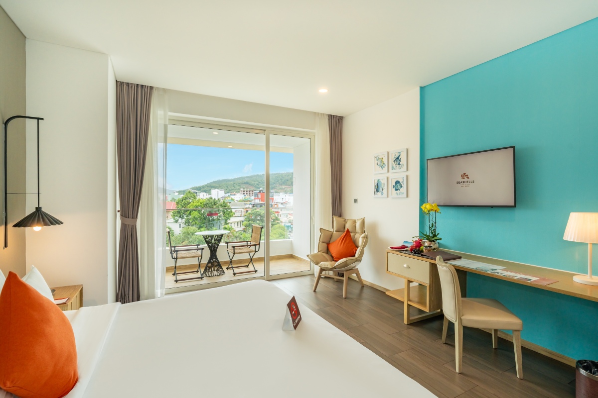 Premium Hướng Thành Phố 01 Giường Lớn #2
