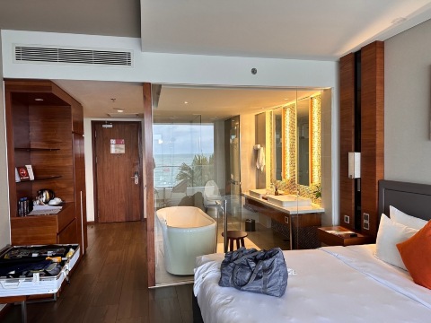 Phòng Classic Hướng biển với giường King Size #6