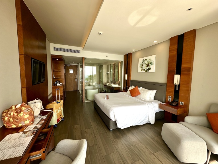 Phòng Classic Hướng biển với giường King Size #8