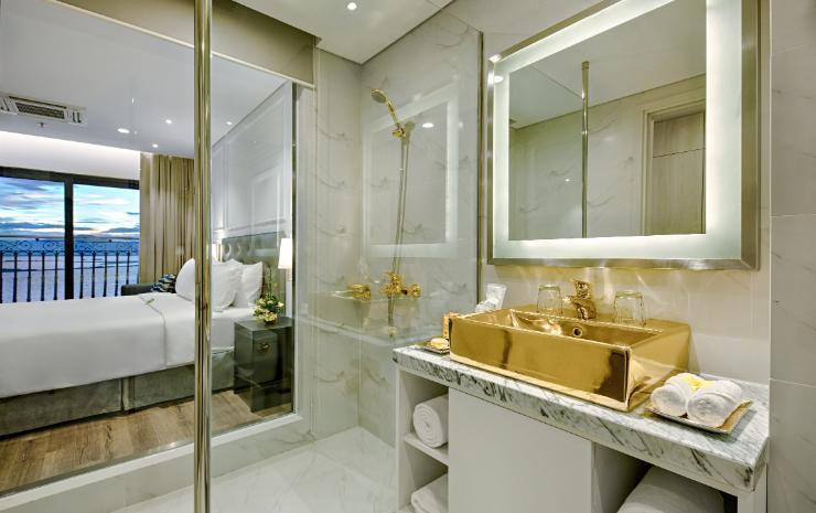 Phòng Giường King Deluxe Golden Bay #10