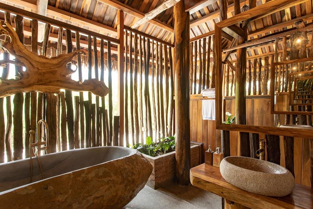 Nhà Rừng Jungle Bungalow #5