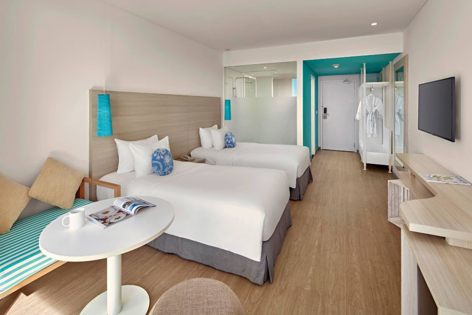 SUPERIOR_ROOM #8