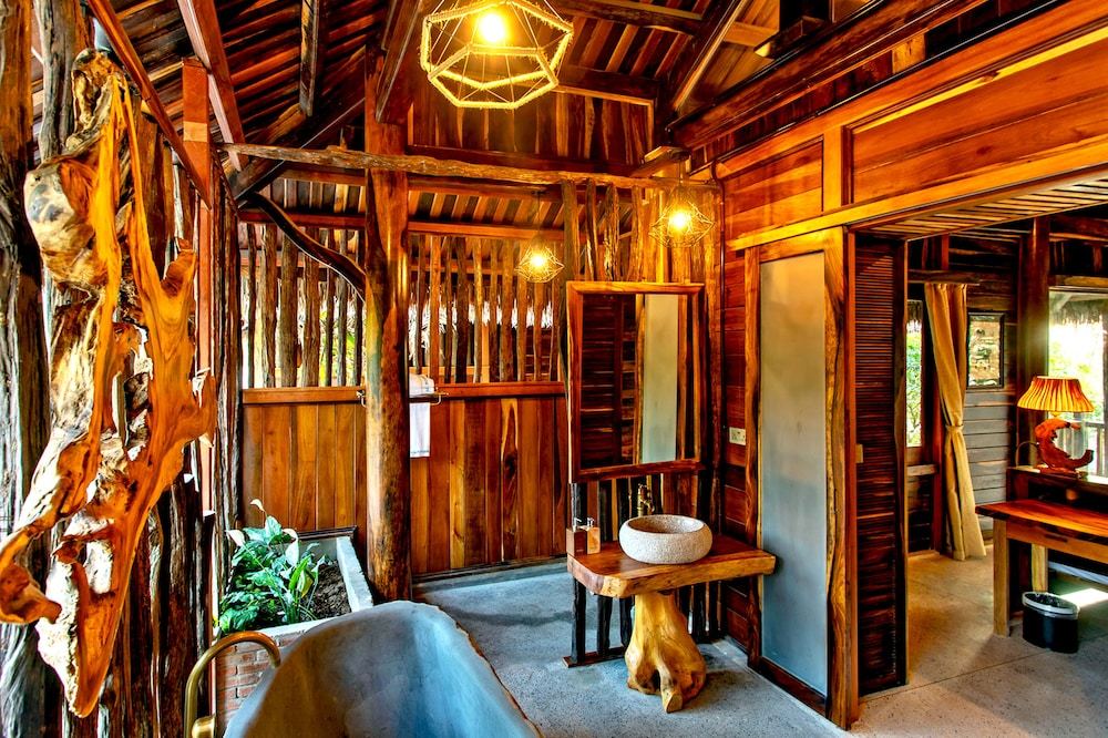 Nhà Rừng Jungle Bungalow #4