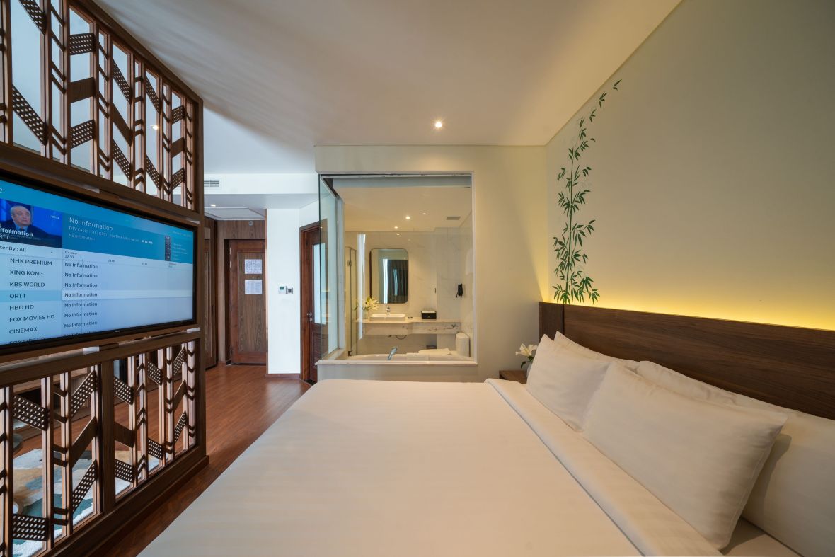 EXECUTIVE SUITE #2