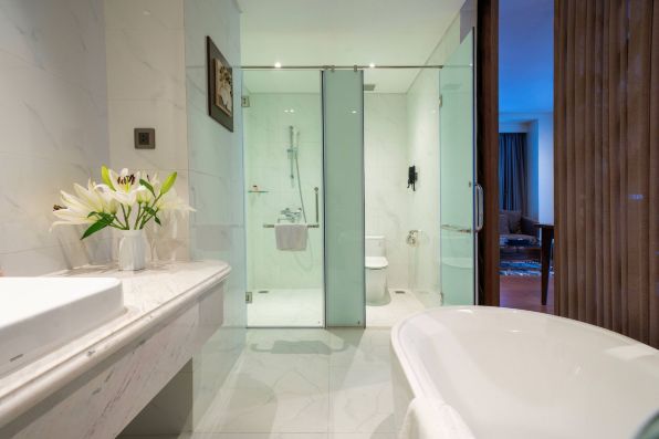 NORTHERN CHARM SUITE #3