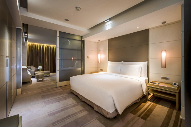 NIKKO EXECUTIVE SUITE KING #3