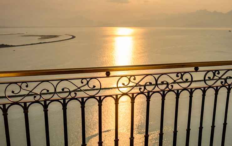 Phòng Giường King Deluxe Golden Bay #7